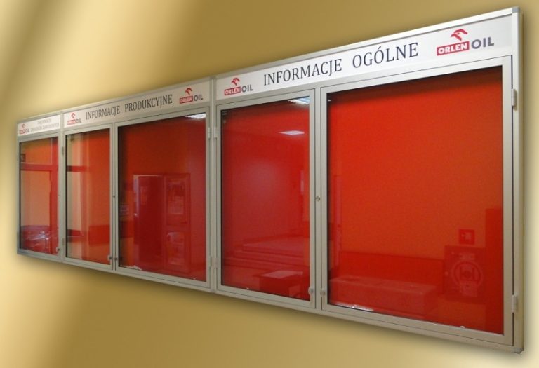 Realizacje gablot informacyjnych