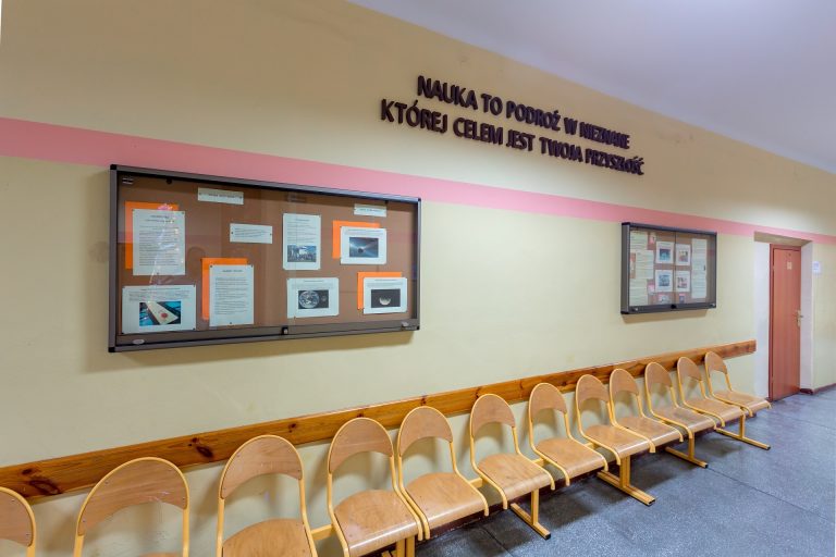 Realizacje gablot informacyjnych